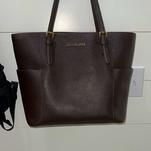 Michael Kors tote